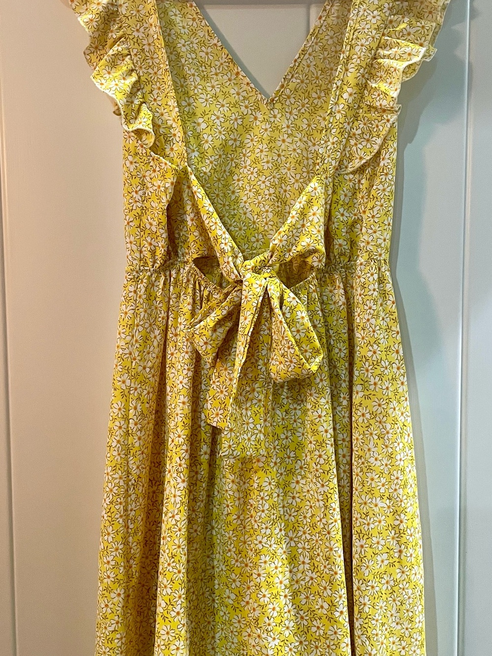 Yellow Floral Ruffle-Sleeve Dress - Picture 2 of 3